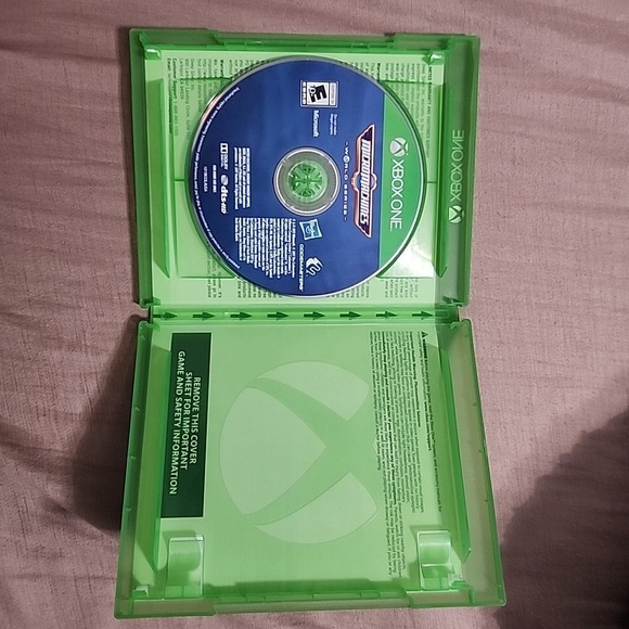 Micro Machines World Series (Xbox One) Video Game - Picture 3 of 3